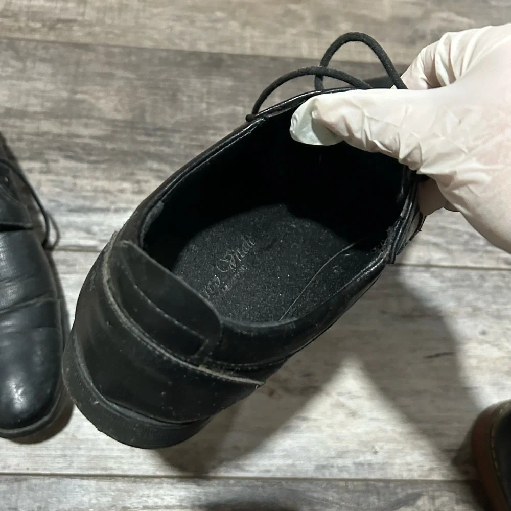 Elegant Black Leather Men's Oxfords
